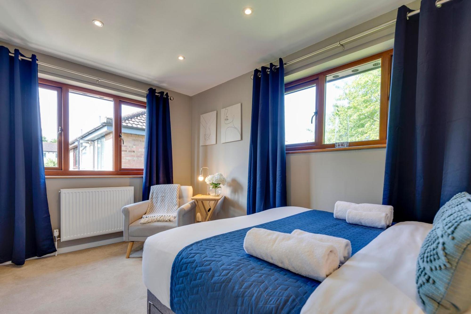 Fully Refurbished 1 Bedroom *