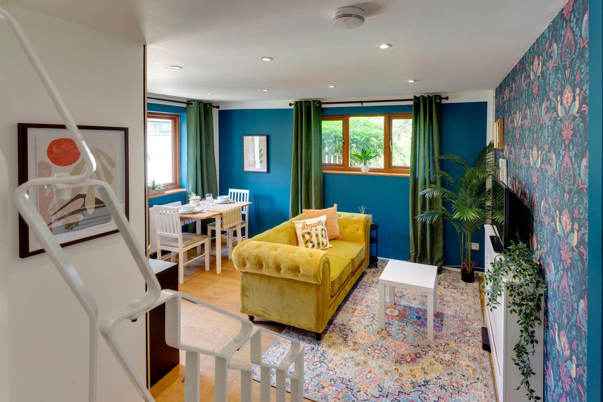 Fully Refurbished 1 Bedroom Appartement