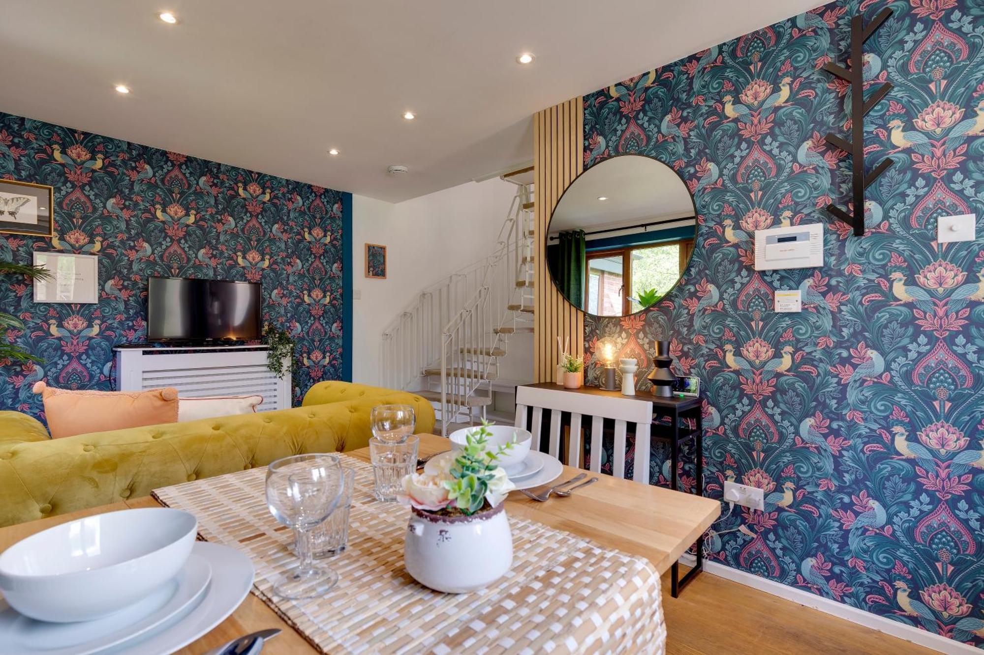 Fully Refurbished 1 Bedroom CBG